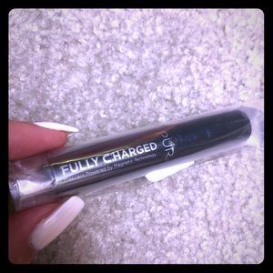 PUR fully charged mascara